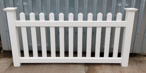 UPVC Straight Top Picket Fence
