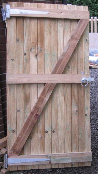 ledged and braced gate
